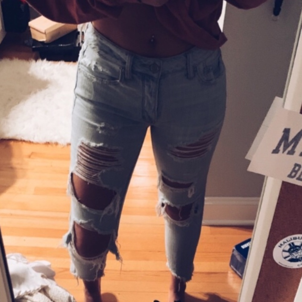 American Eagle tomgirl jeans